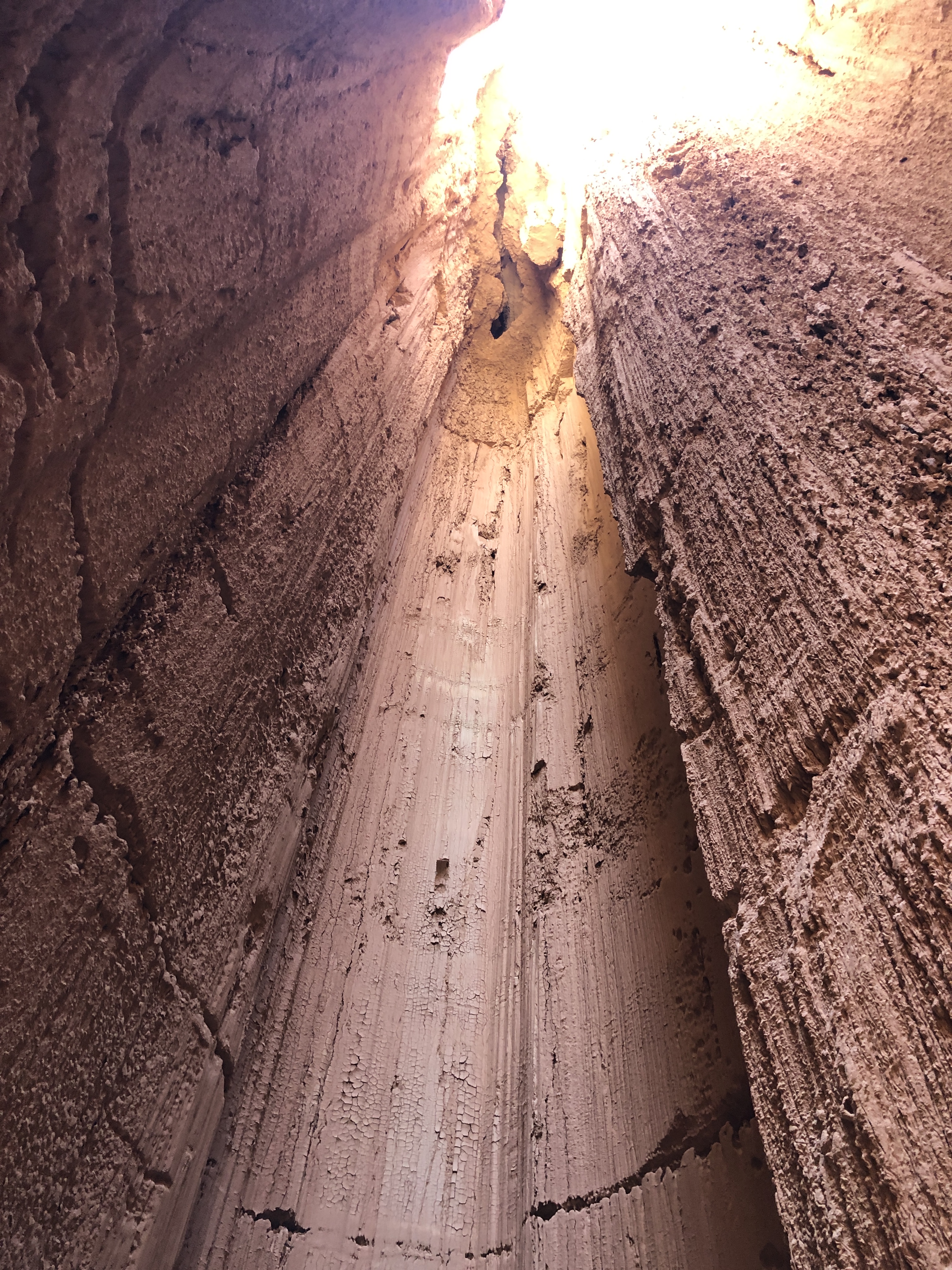 13ECC612-AFBA-4AC1-B086-5EFDDC2DA324