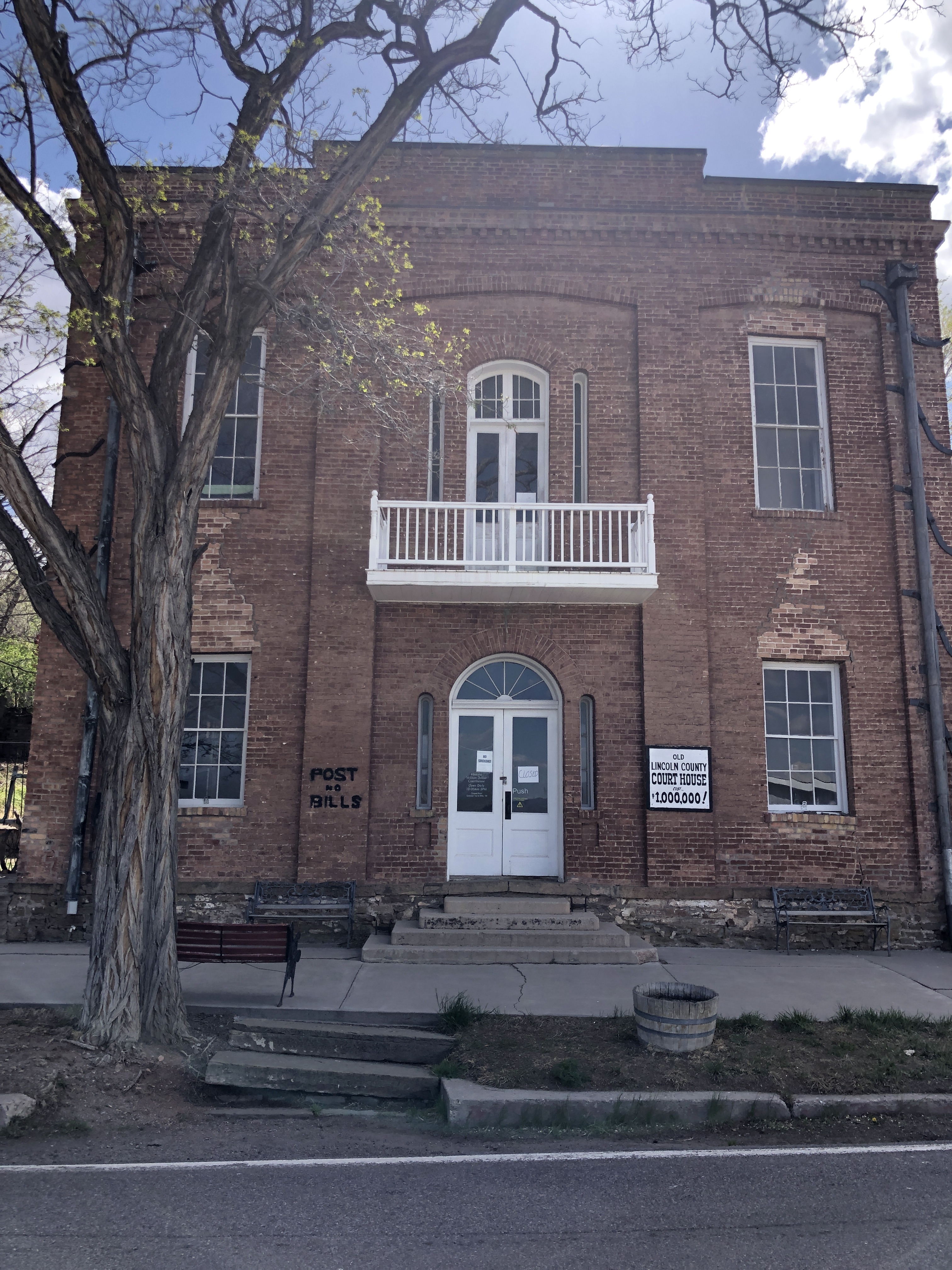 3EF44AB2-8EC1-423F-B0BE-B4B8A121B6D8