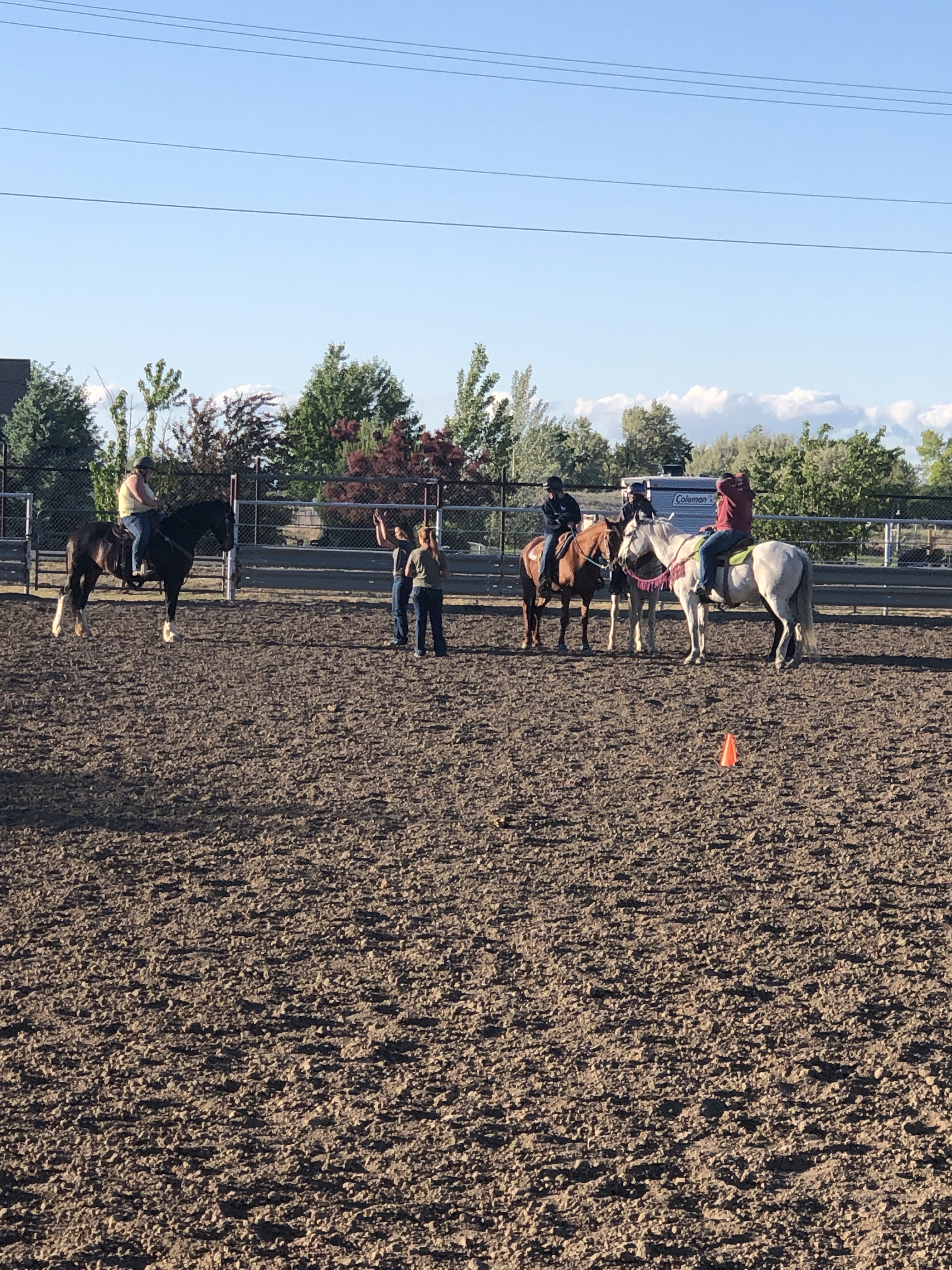 CD9E64C0-8DA3-4D81-A9D3-FD19FD15D8E4