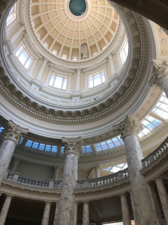 05883409-1F2A-47BA-8F99-CE9F9D6B0247