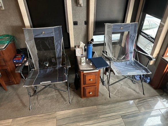 EE9FEE9C-4EB1-4C15-B7DD-C0C4734AF593