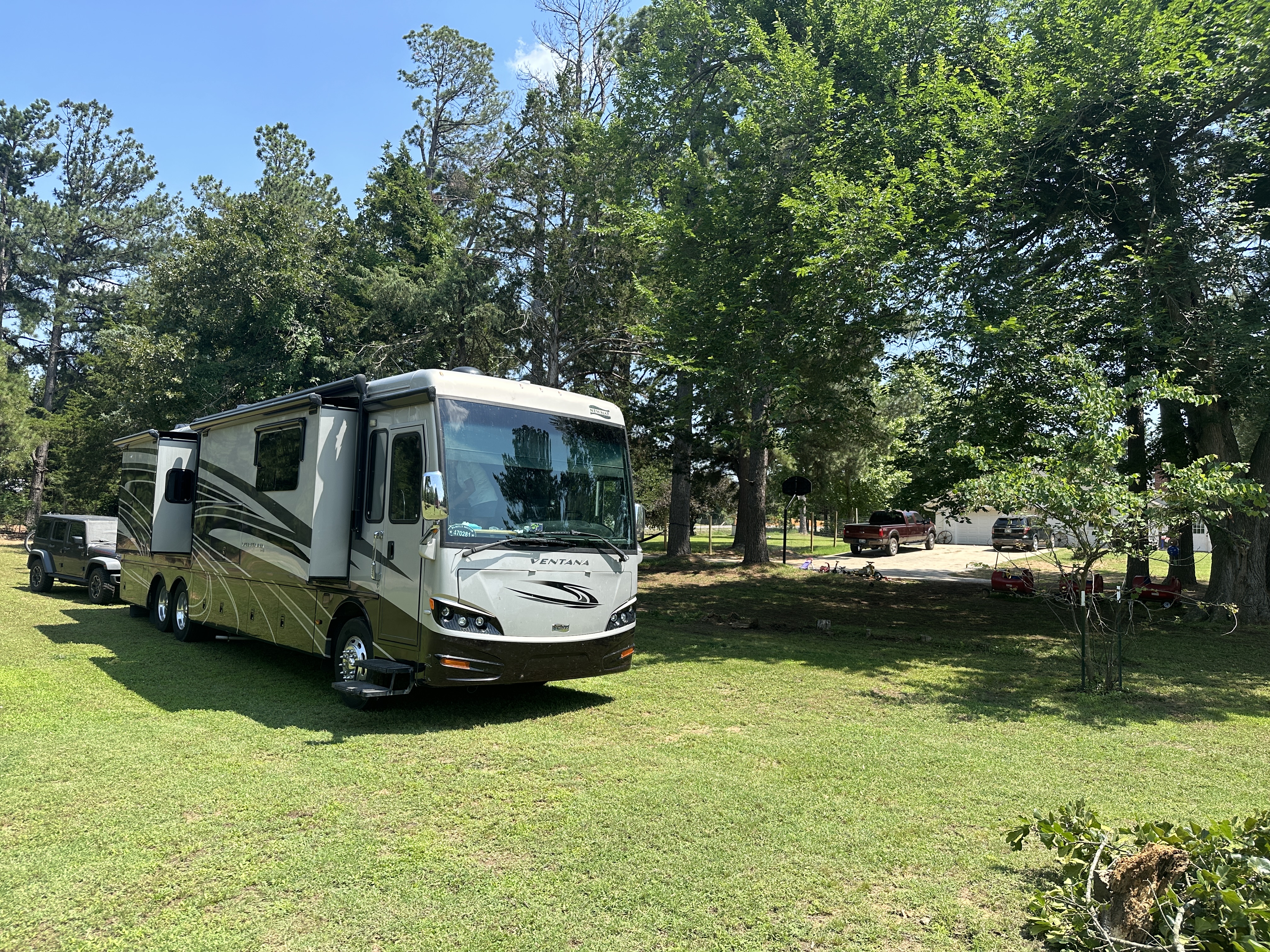 B2D36B68-BBF6-4F59-9BC5-F1D94BE25648