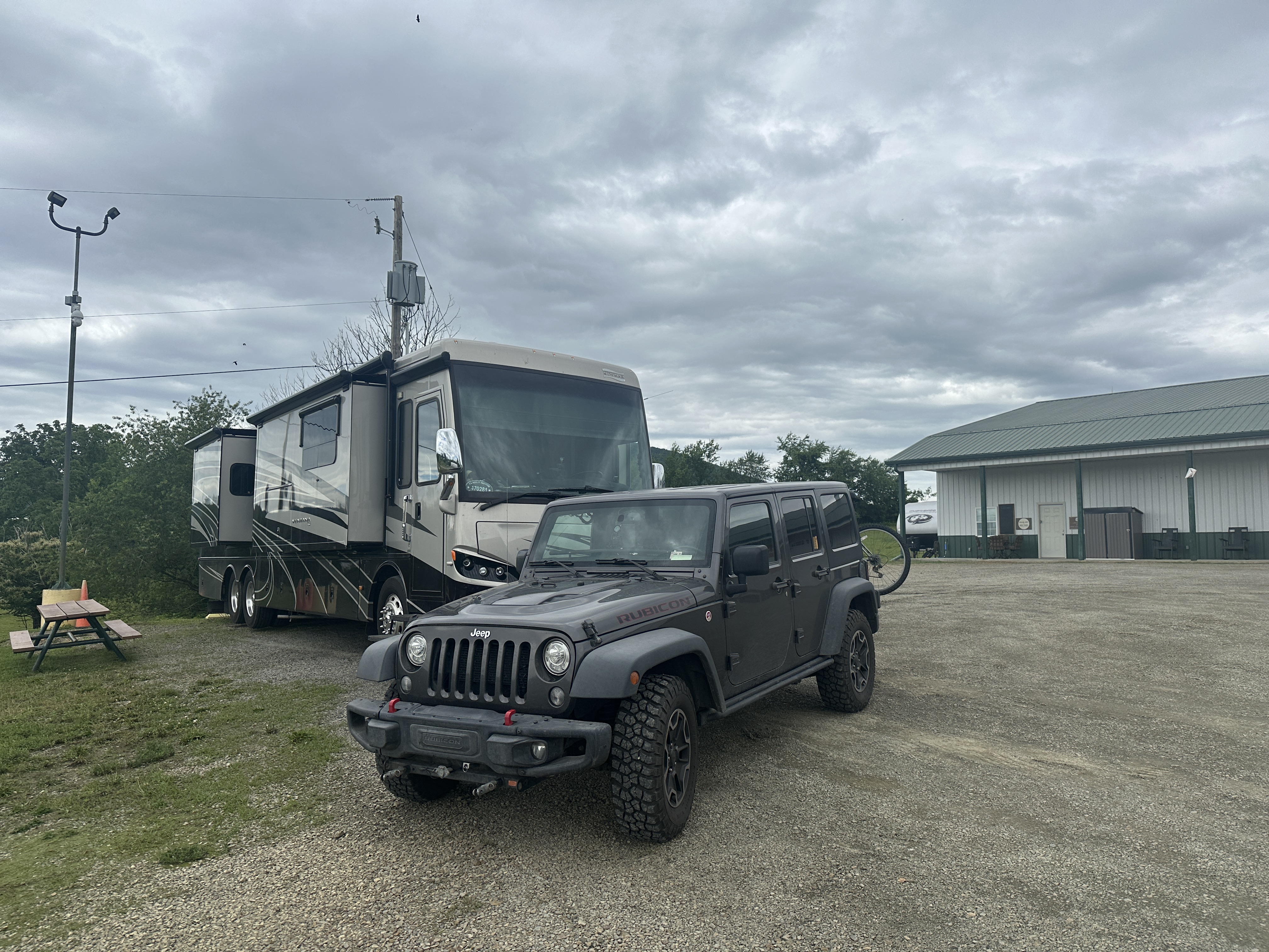 ECEA43FC-578A-4098-906B-86EB2B1EBB21