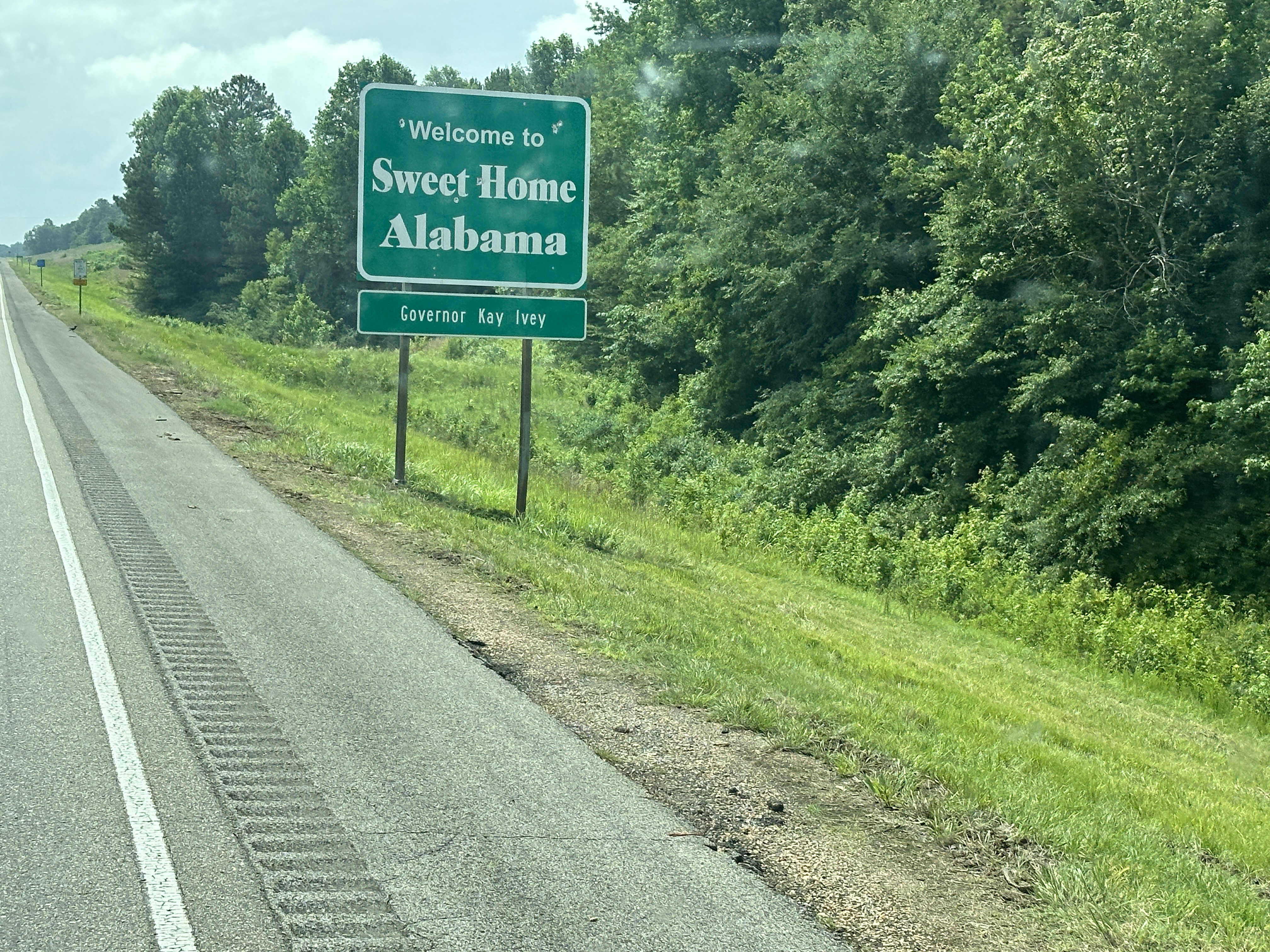 F4F94A33-42C3-46BF-A3BC-5BEC18E3A4B5