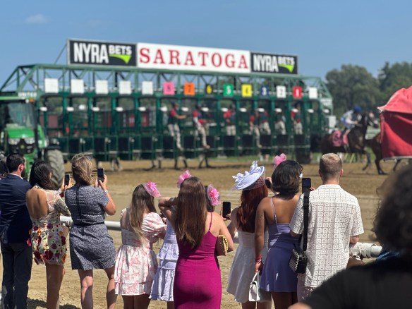 A9142DB5-4421-46A4-AEE3-DAAA8DBC7CA3_1_201_a