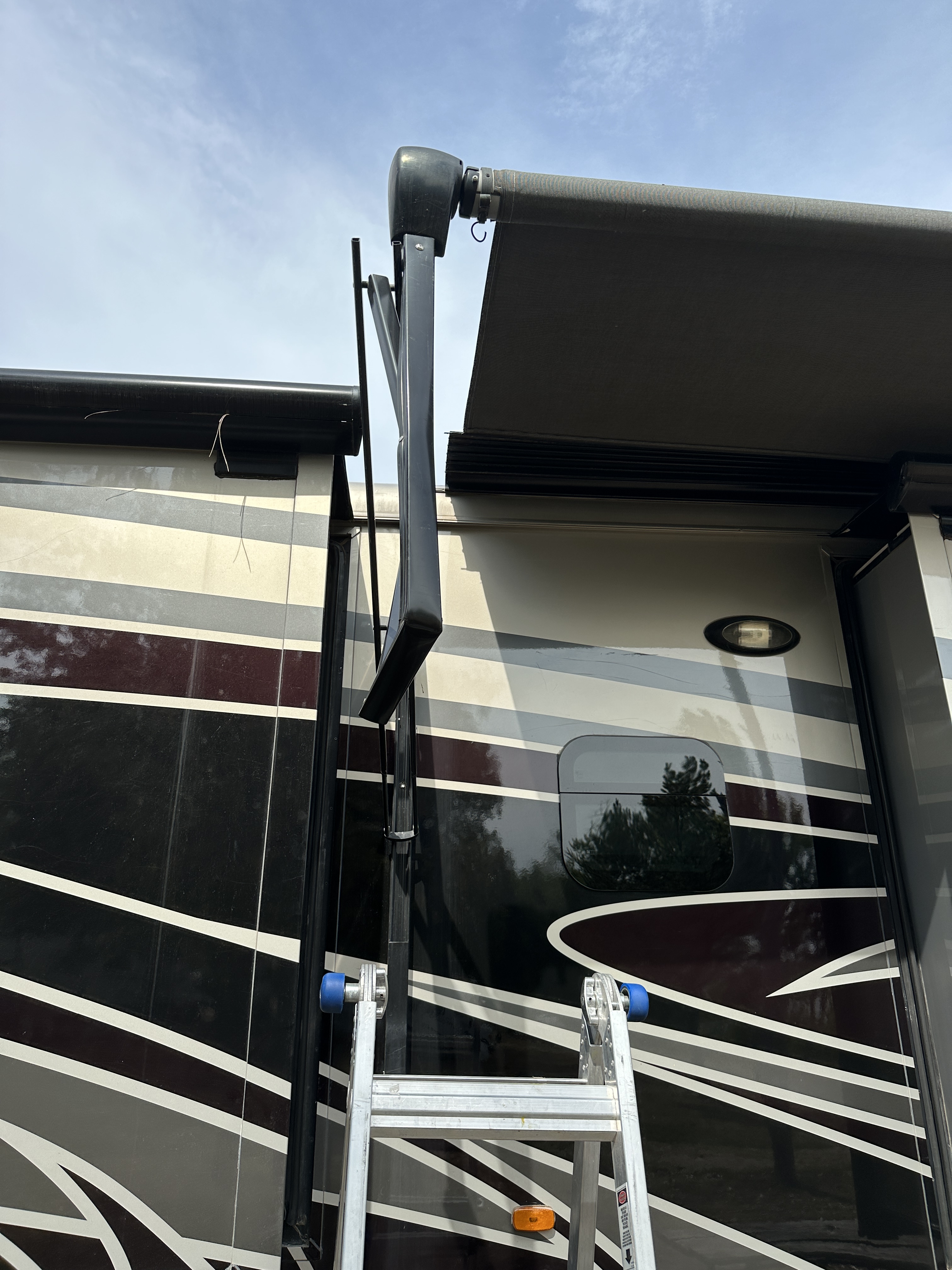 96564F28-D70E-44E6-A560-8B462DE73DFF